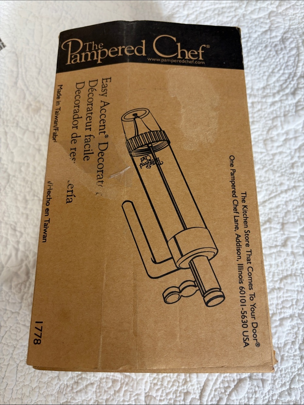 New Pampered Chef Easy Accent Decorator cookies, frosting, piping, filling